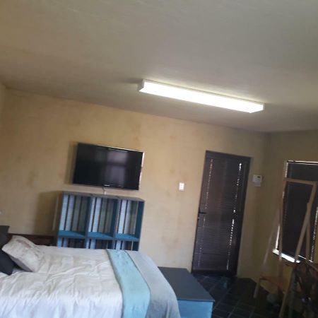 Appartement Studio@104 à Mossel Bay Extérieur photo