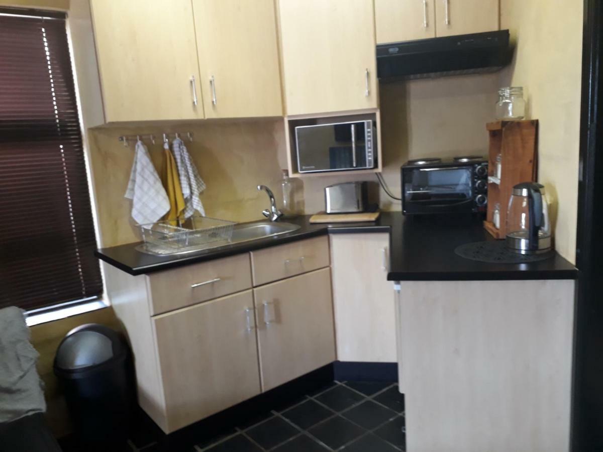 Appartement Studio@104 à Mossel Bay Extérieur photo